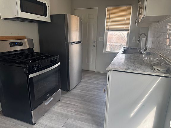 5th image of 133 Portsea St #2