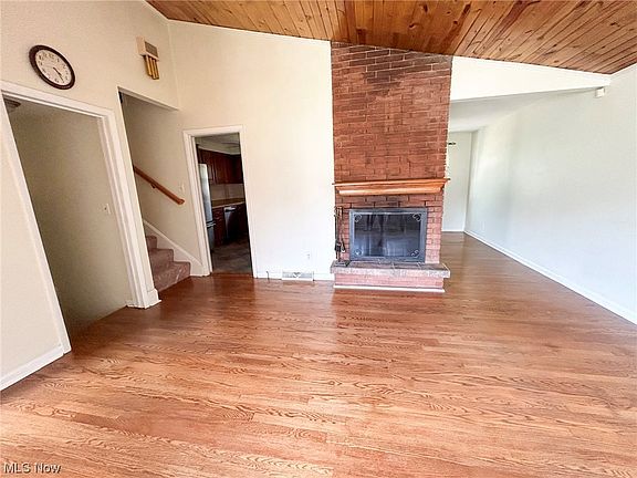 4th image of 2971 Algonquin Dr