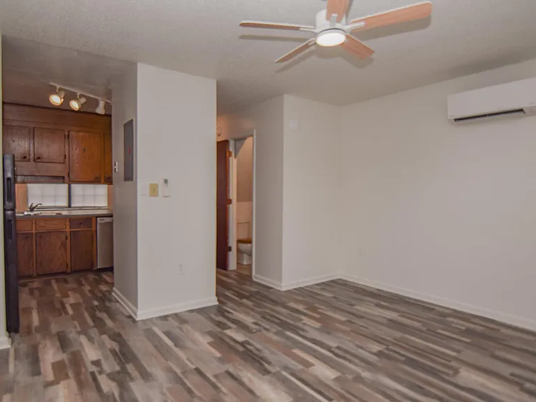 7776 Wayfield Cir #A — Photo 2