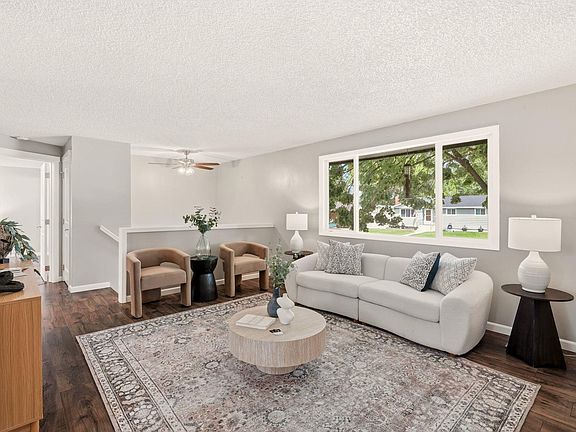 3rd image of 4221 W Everett Ave