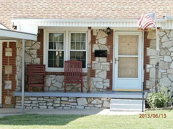 2nd image of 4501 SE 19th St