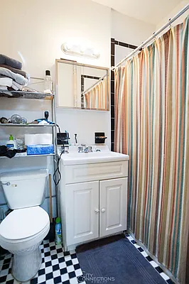 Rented by City Connections Realty | media 26