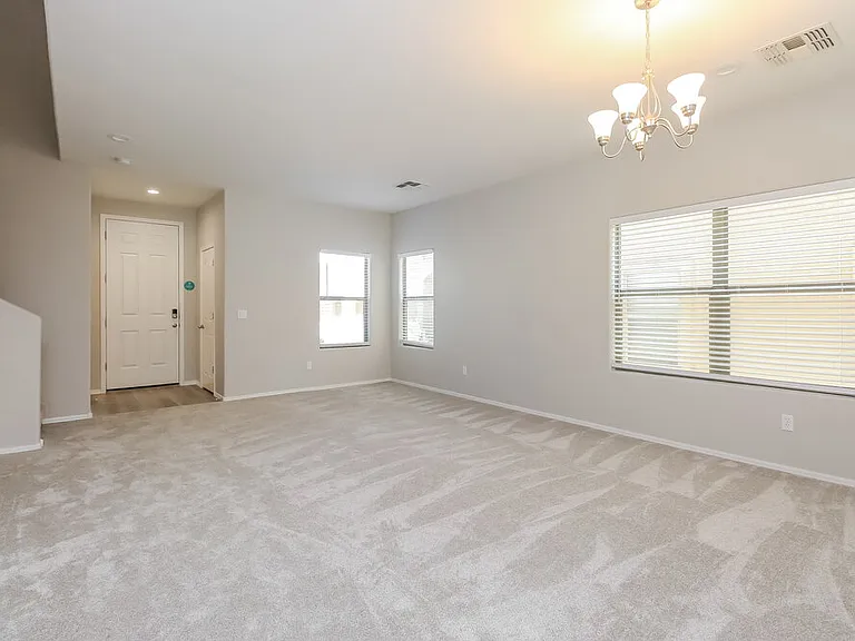 22224 S 211th Way — Photo 4