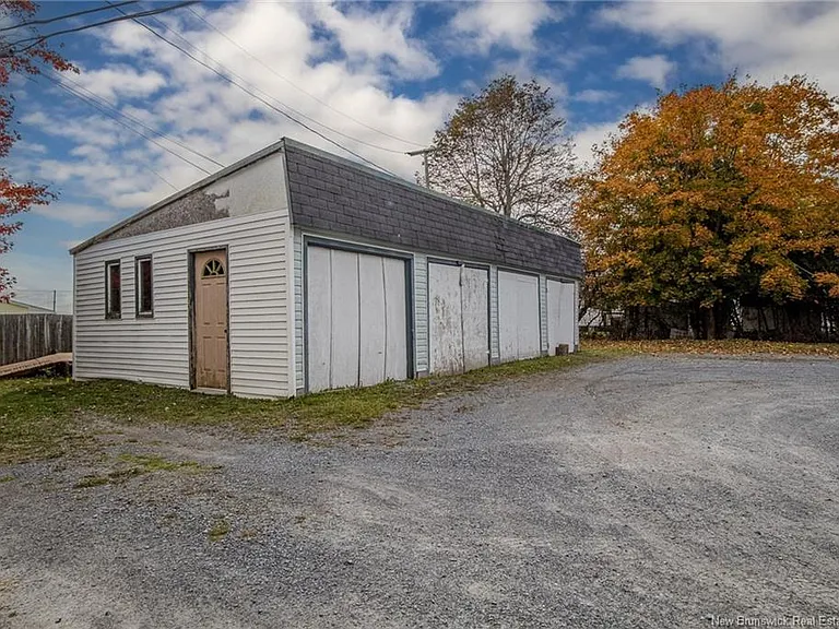 49 Quinton Ave — Photo 8