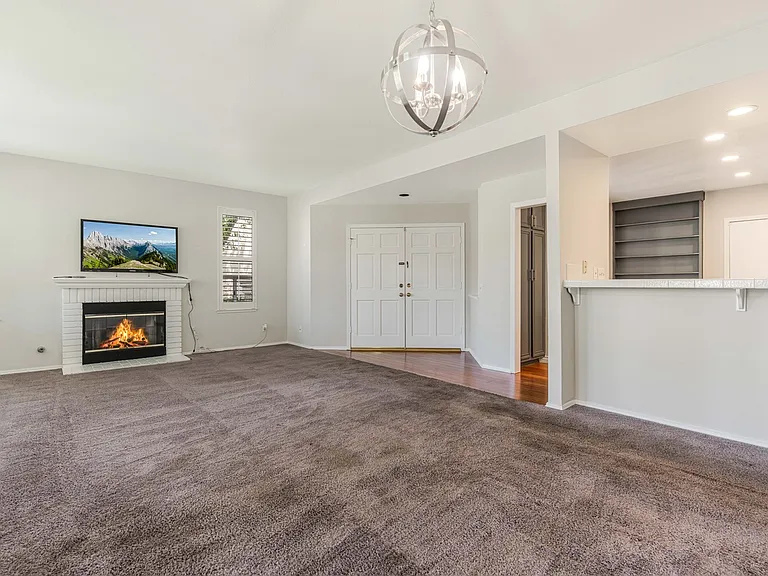 271 Fieldstone Way #A — Photo 8