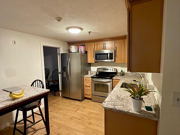 3rd image of 50 Spencer Rd APT 20L