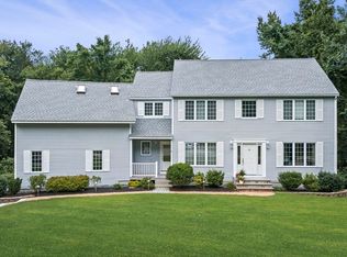 5 Alexandra Cir, Southborough, MA 01772