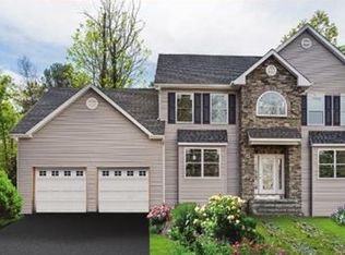 6 Emily Ct, Jamesburg, NJ 08831