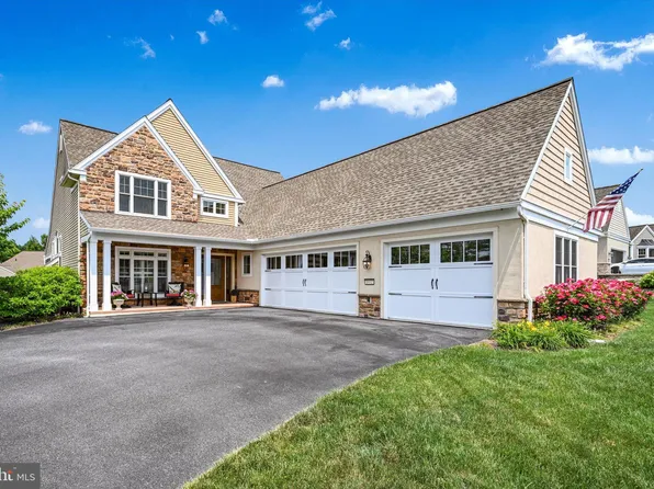 1032 Grant Cir, Lebanon, PA 17042