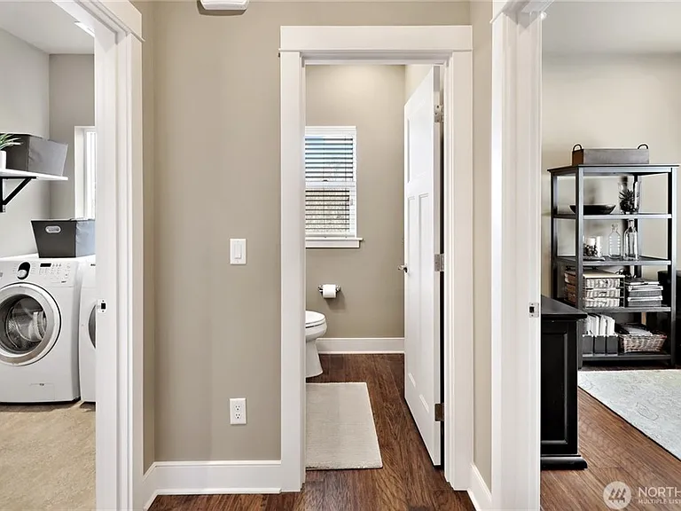 3705 Bristol St — Photo 17
