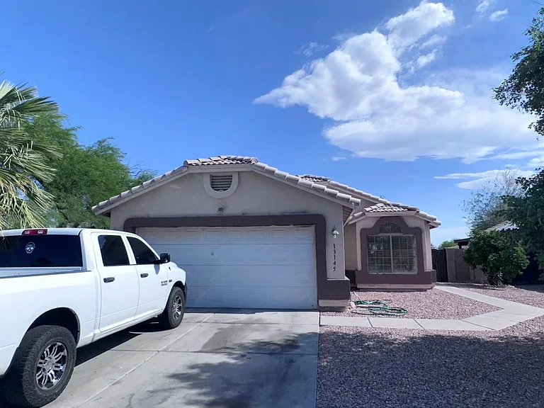 13145 W Desert Ln — Photo 1