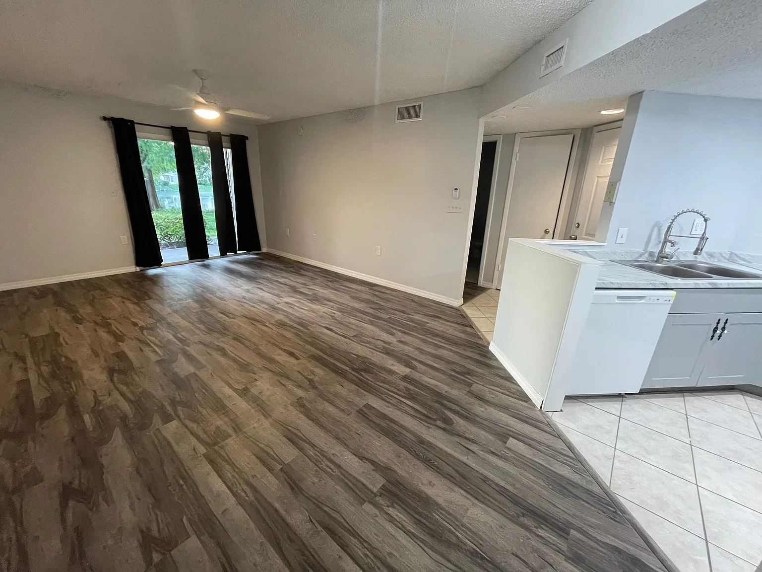1 bed, 660 sqft, $1,175 — Photo 2