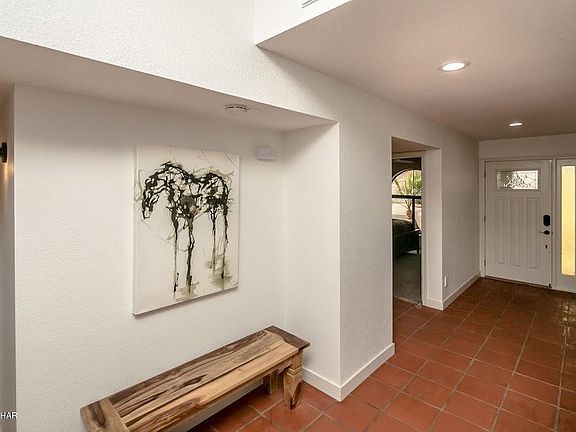 4th image of 690 Avenida Laredo