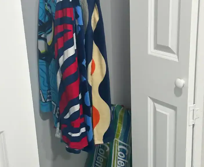 There are a few extra beach towels and chairs for your use during your stay.