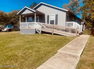 164 W Owen St, Eminence, KY 40019