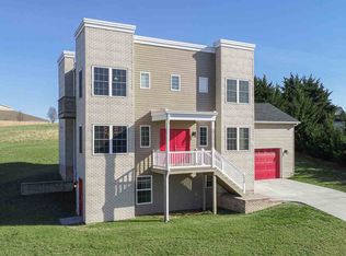1930 Rhianon Ln, Harrisonburg, VA 22801