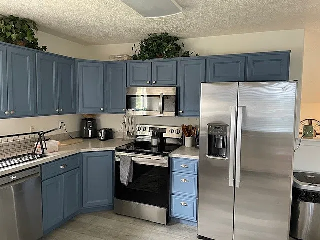 4 bed, 1712 sqft, $2,050 — Photo 3