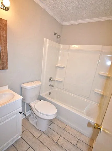 1409 Douglas Ave #B — Photo 12
