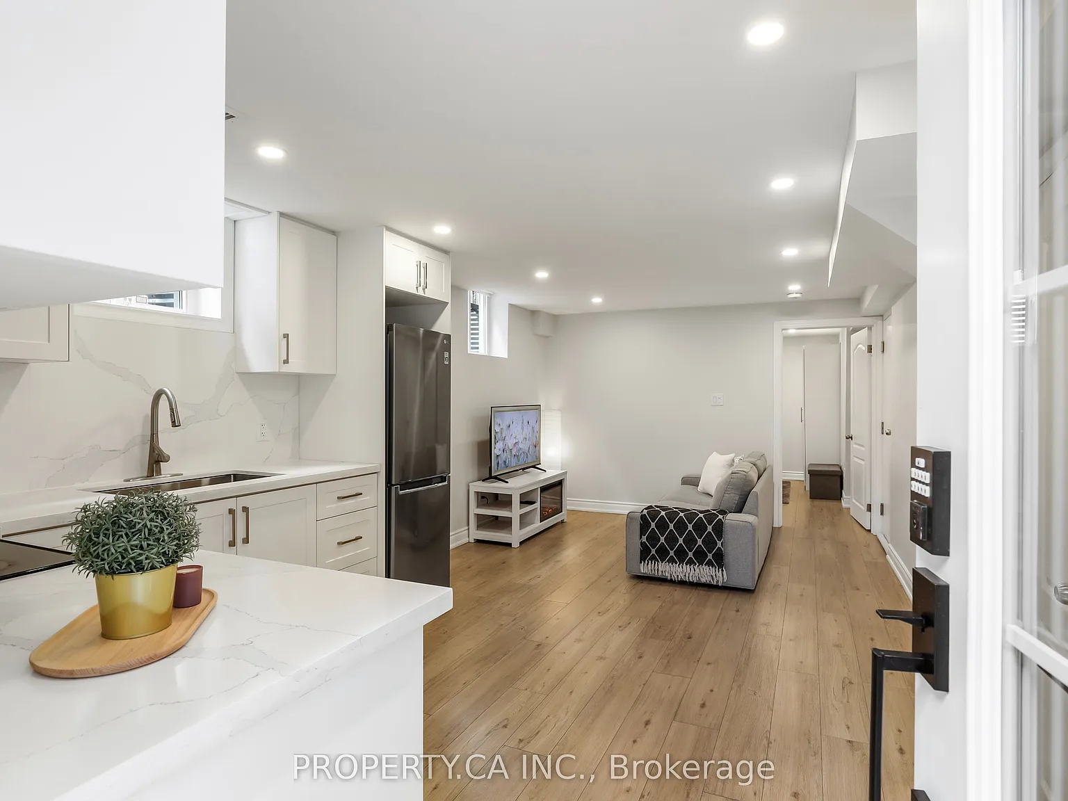 2 bed, $2,250 — Photo 3