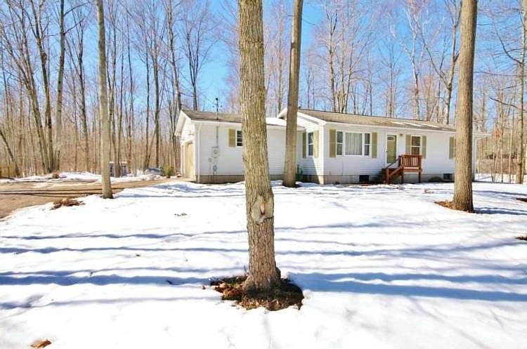 PRISTINE COUNTRY LIVING Located on a quite court North of Midland. This newer home has many updates and is move in ready that any buyer will appreciate. Its sits on almost an acre with 3 bedrooms, updated bath and a full basement. The updated kitchen is fresh and bright and a great space to cook meals. Privacy and woods are plentiful with the home backing to no neighbors. Take a look in person to fully appreciate what this home has to offer.