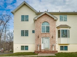 160 Horton Dr, Monsey, NY 10952