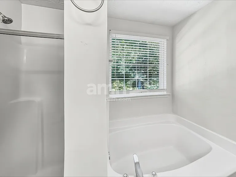 218 Wild Flower Ln — Photo 13