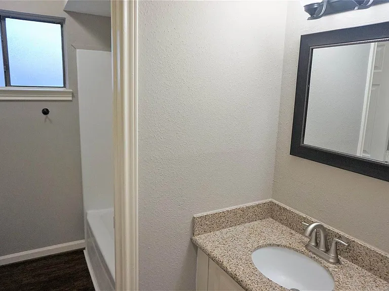 2727 Tinechester Dr — Photo 28