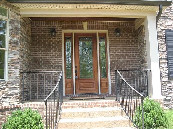 5th image of 2524 Belle Brook Dr