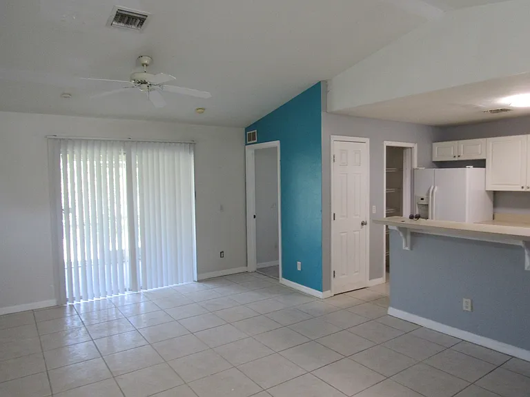 813 Abrams Blvd #2 — Photo 8