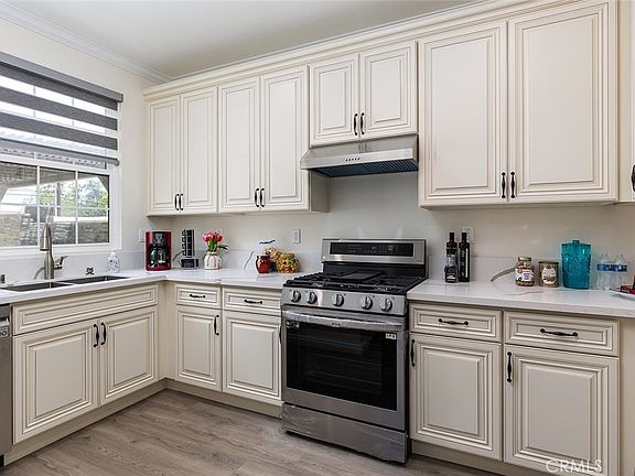 5th image of 89 N Grand Oaks Ave #103