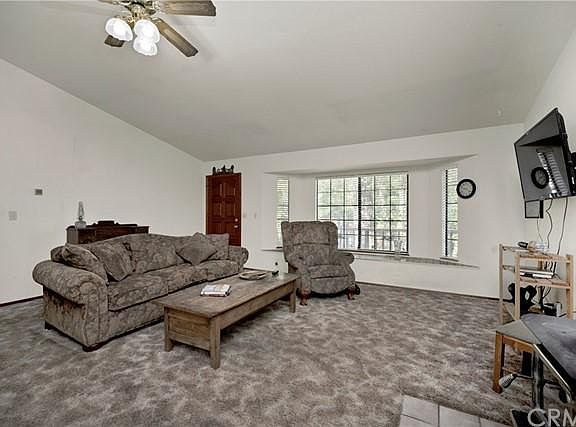 3rd image of 9920 Estates Dr
