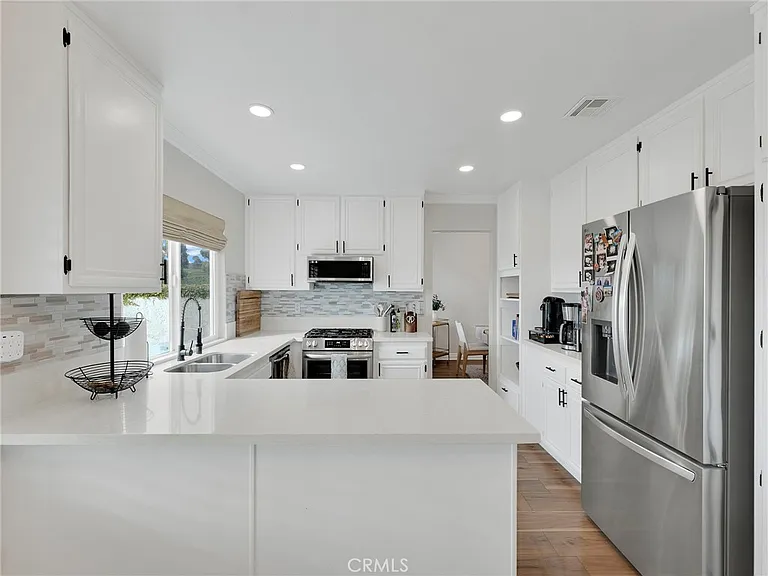 4895 N Buttercreek Rd — Photo 14