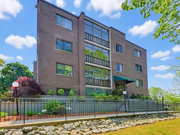 62 South St Unit 1A, Quincy, MA 02169
