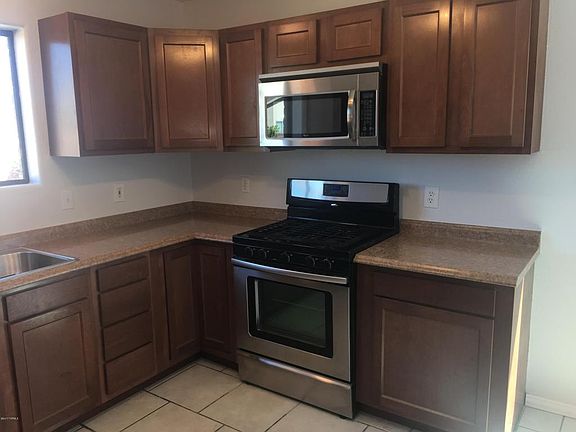 2nd image of 6435 S Iberia Ave