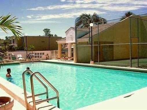 2nd image of 4535 SW 68th Court Cir APT 2