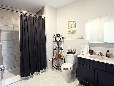 3rd image of 4000 Garden View Dr