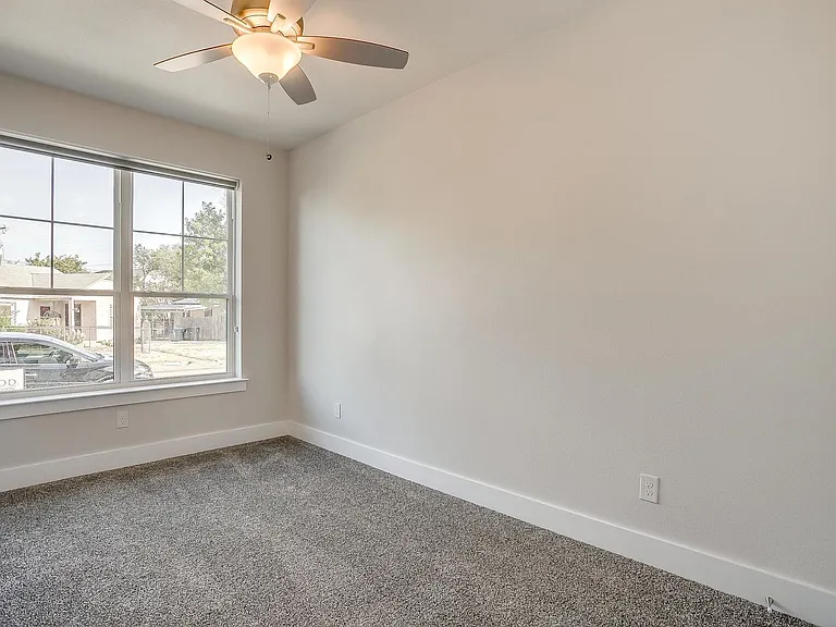 2341 Benbrook Blvd — Photo 4