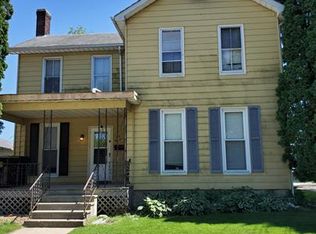 15 1/2 E Monterey St #15-1/2, Freeport, IL 61032
