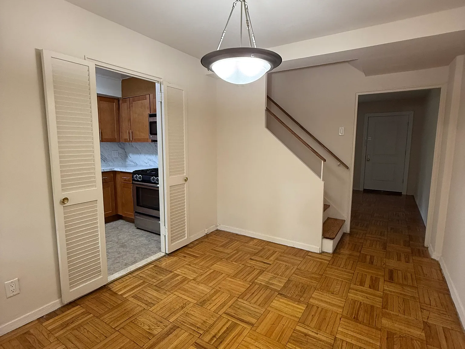 2 bed, 1100 sqft, $2,795 — Photo 3