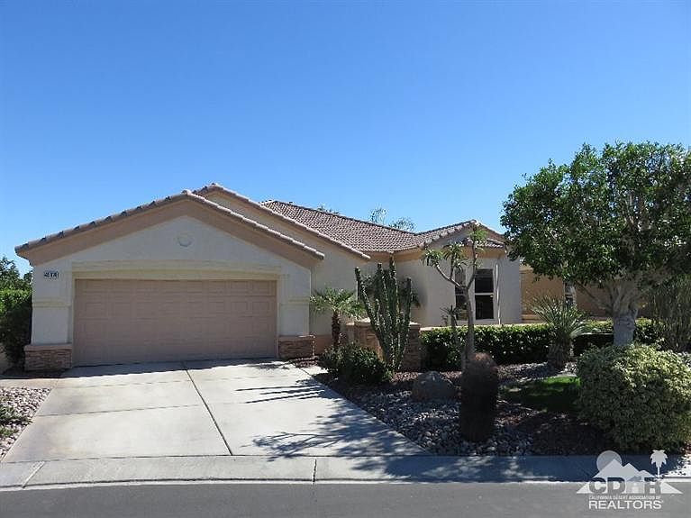 1st image of 43674 Old Troon Ct