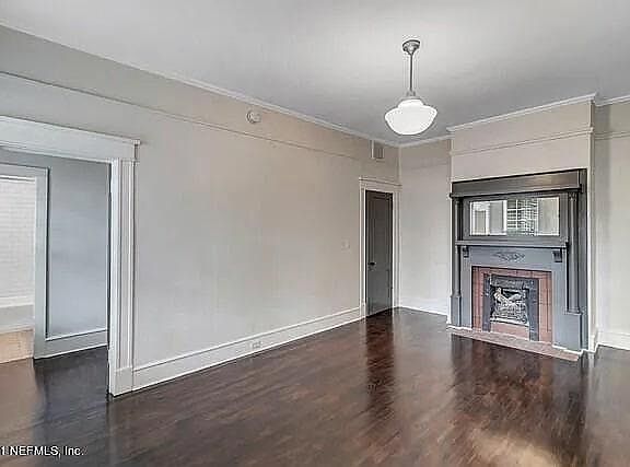 2nd image of 546 Lancaster St #550