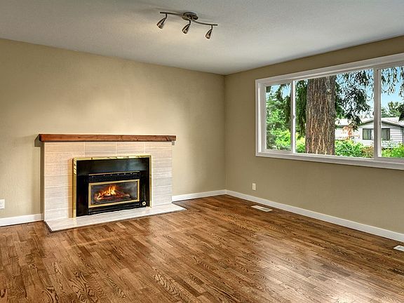 5th image of 13229 109th Ave NE