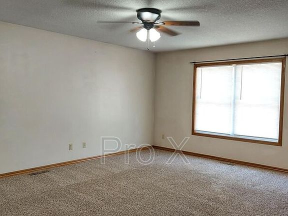 3rd image of 301 E Park St APT B