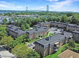 422 Maryland Ave APT 1D, Staten Island, NY 10305