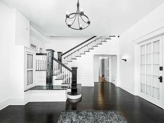 2nd image of 217 Post Ave