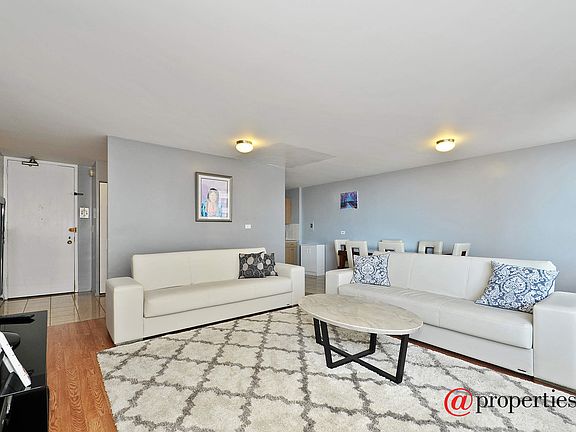 Living Room/Dining Room