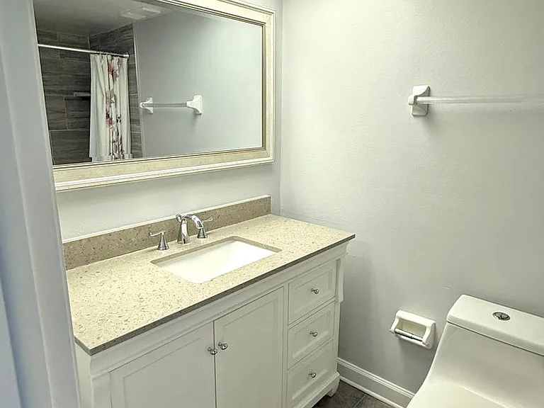 4920 Locust St NE #115 — Photo 13