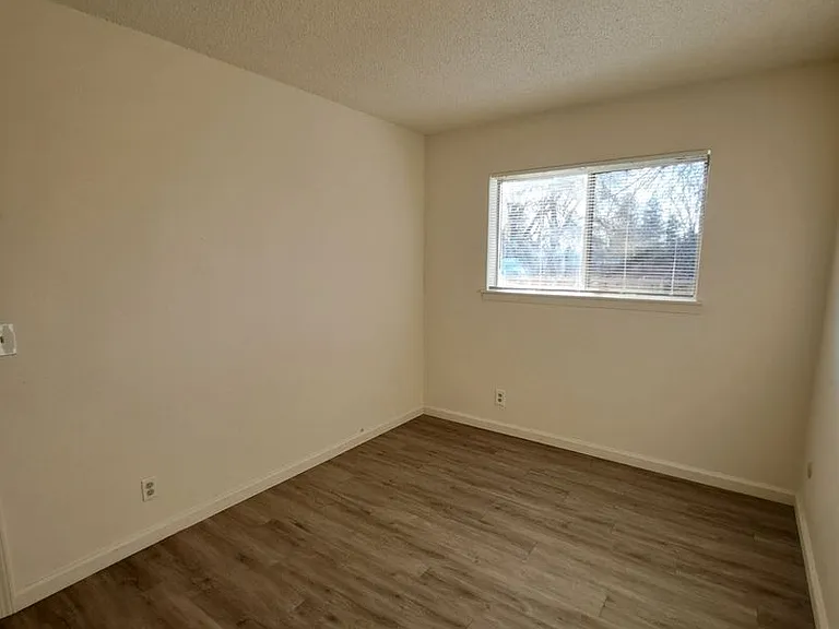 1008 Jefferson Ave. — Photo 9