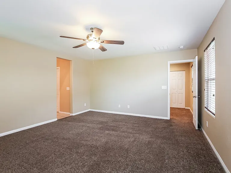 10549 Seasonable Dr — Photo 10