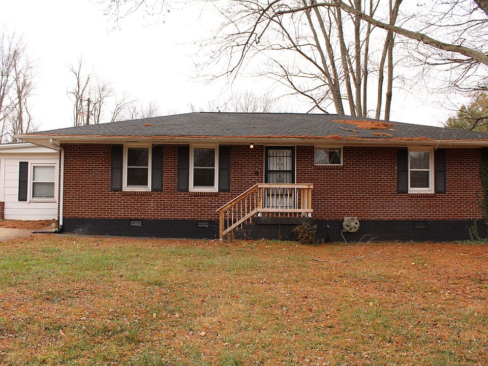 1st image of 117 Rebecca Ln